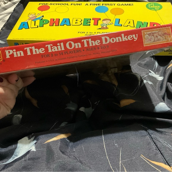 Vintage 1981 Pin The Tail On The Donkey Party Game-#4799-3 GOLDEN NEW SEALED - Picture 10 of 16